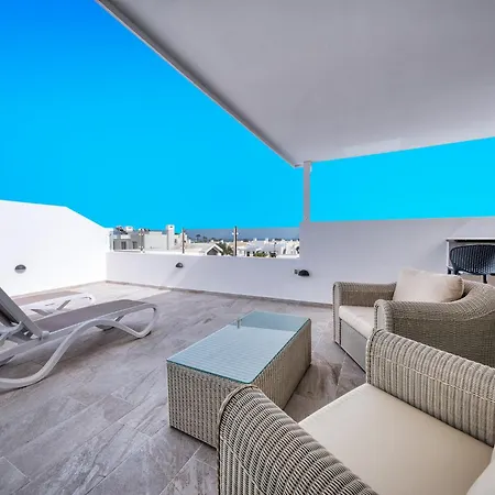 Serenity - By Lanzarote פלאיה בלנקה